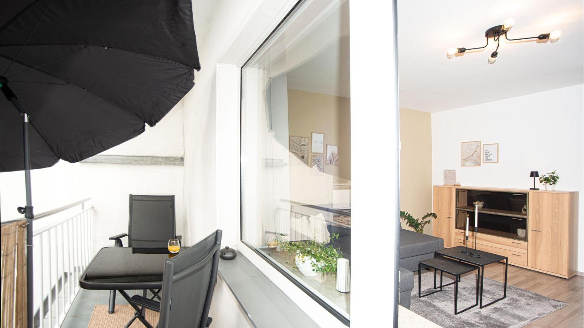 Erstay - Bis Zu 5 Personen I Balkon Apartment